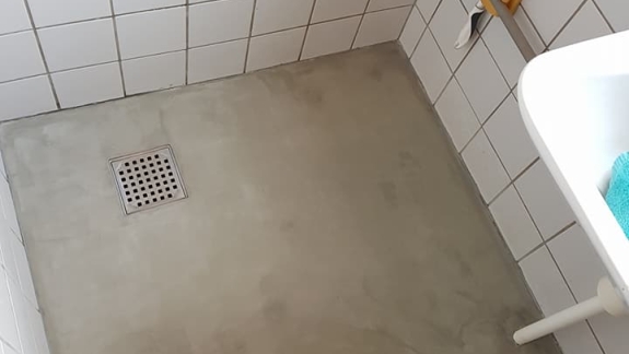 microcement-gulv-badevaerelse